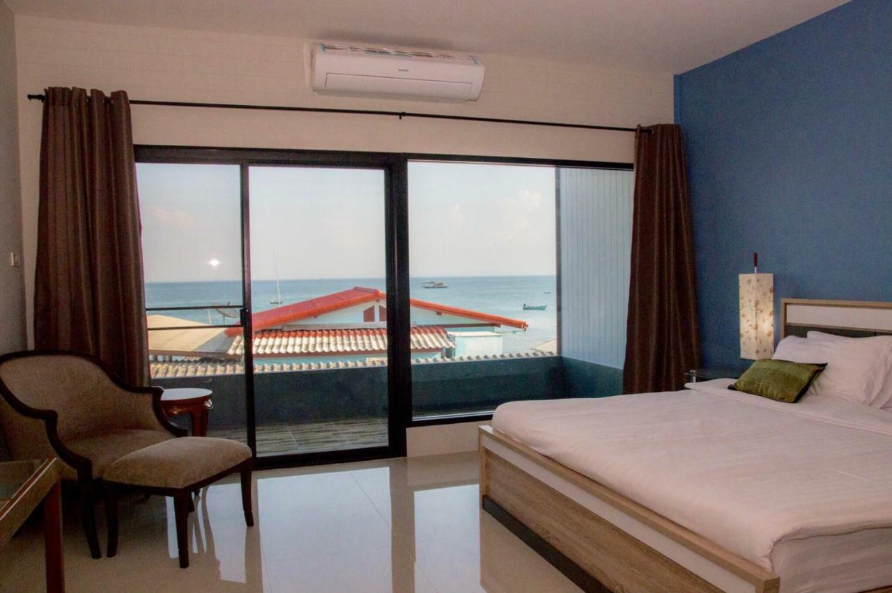 Chill Days @ Koh Larn Hotell Exteriör bild