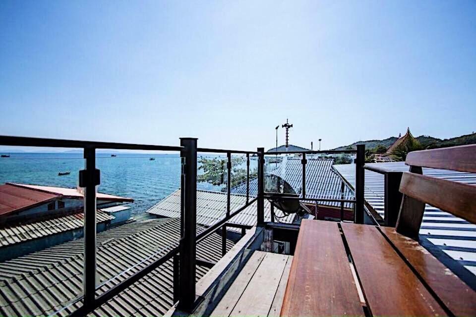 Chill Days @ Koh Larn Hotell Exteriör bild